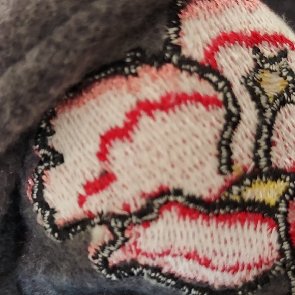 Westy Tiger with Embroidered Flowers Dark Gray Hoodie Size Large - Picture 5 of 9